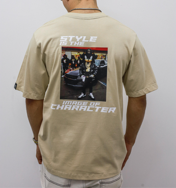 Oversize  ( STYLE IS THE IMAGE OF CHARACTER) CC