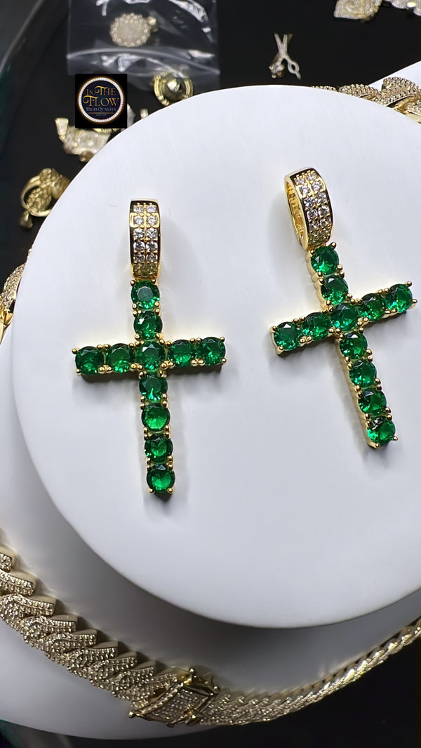 Cruz Diamond de esmeralda