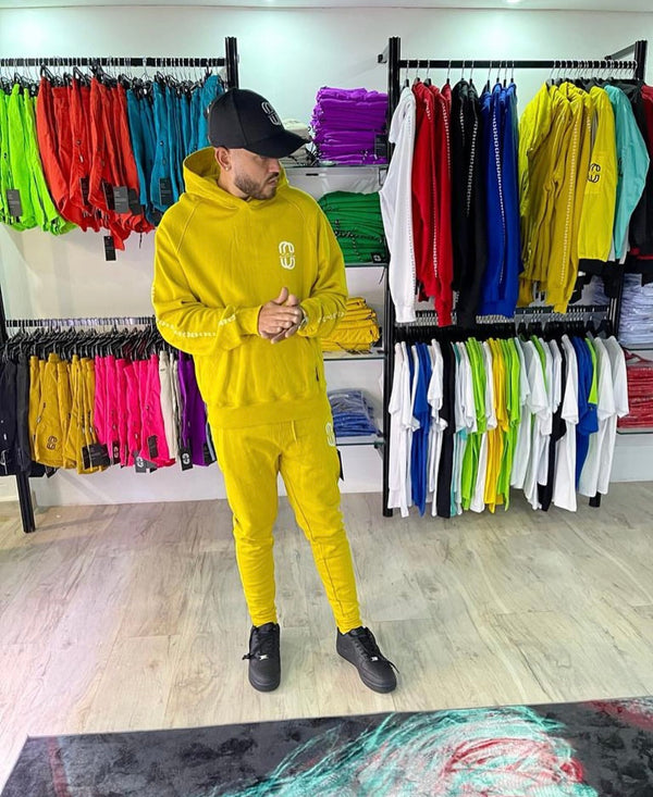 Set Jogger Clean Clothing Yellow and White