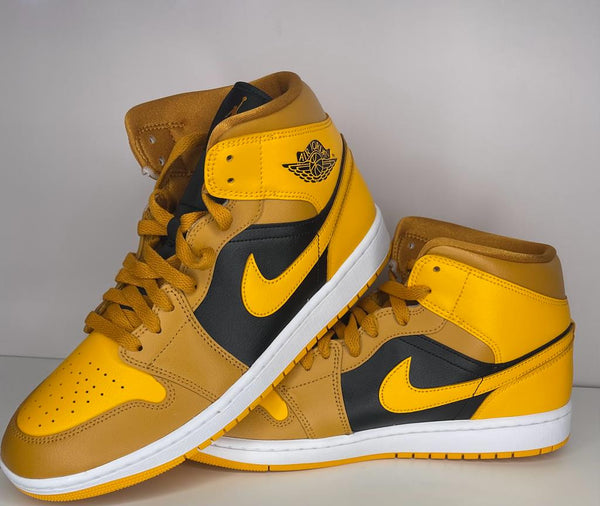 Jordan 1 “ GOLDEN YELLOW “